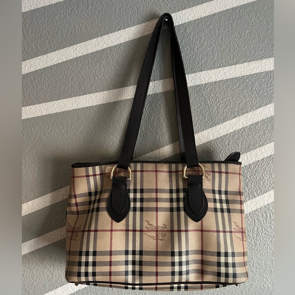 Burberry Haymarket medium zipper tote